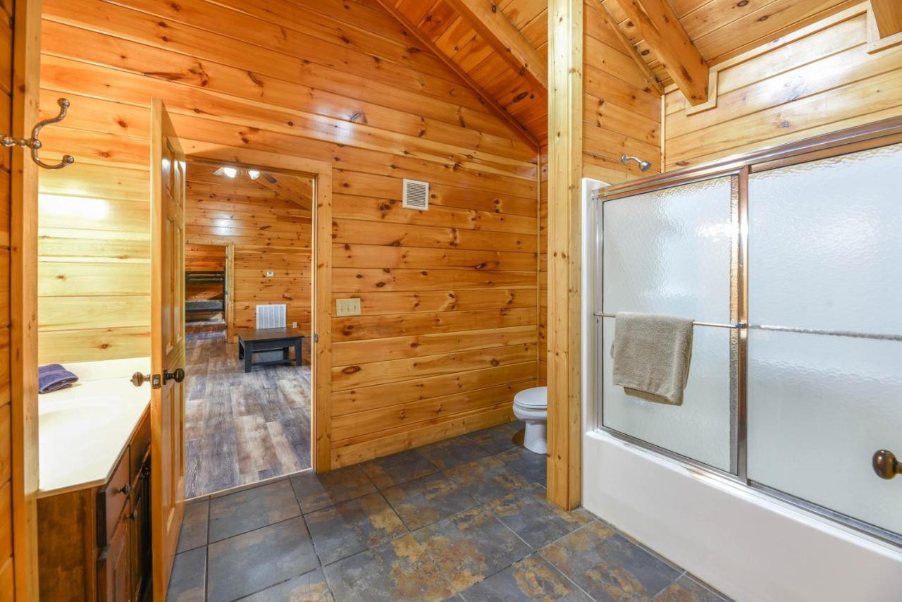 פיג'ן פורג' Smokystays 6 Bedroom Cabin מראה חיצוני תמונה